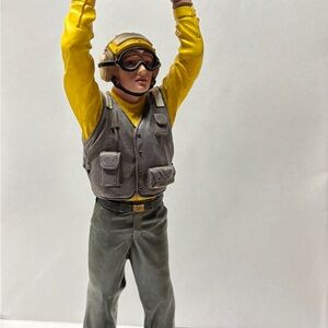 Vanmark American Military Heroes USN limited edition Figurine Yellow Shirt